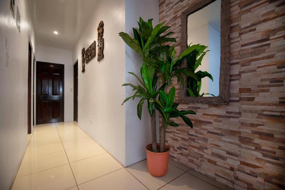 Elegant Villa In La Fortuna With Spacious Backyard Plus Very Private Pool & Parking Exterior foto